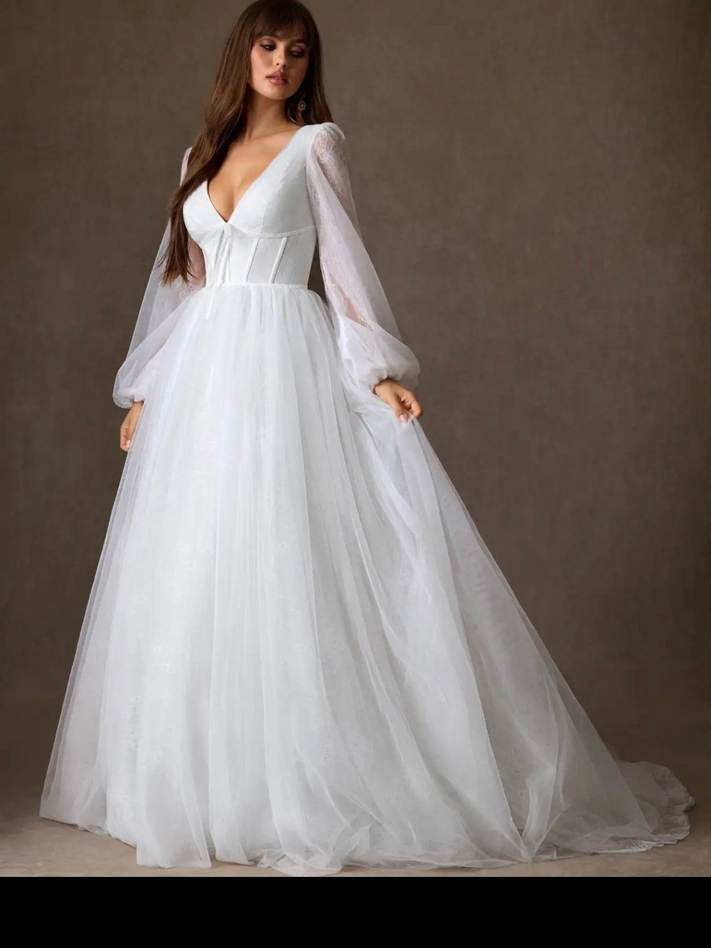 Azazie Cressida White V-Neck Long Sleeve Tulle Ball Gown Size 4 Nwt